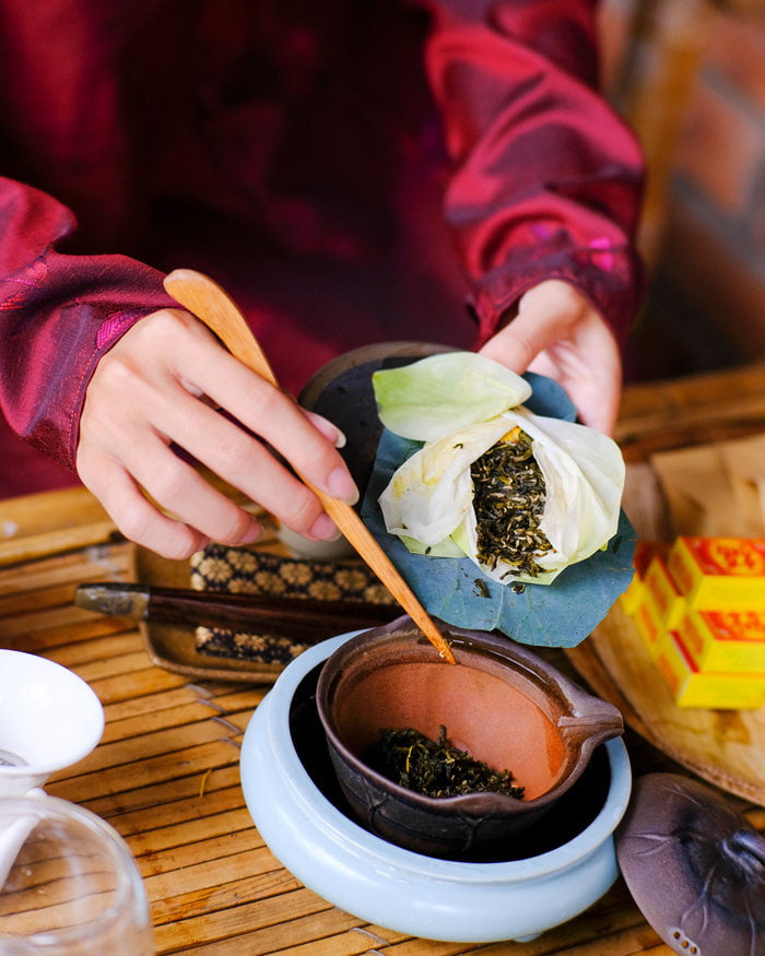 Elegant tea ceremony with Jianzhan teacup